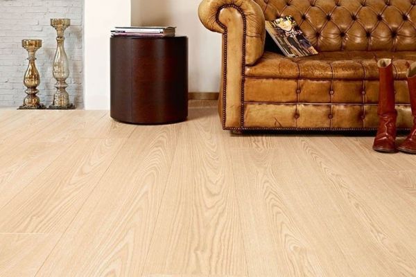 Δαπέδο Laminate ''CHAMPAGNE'
